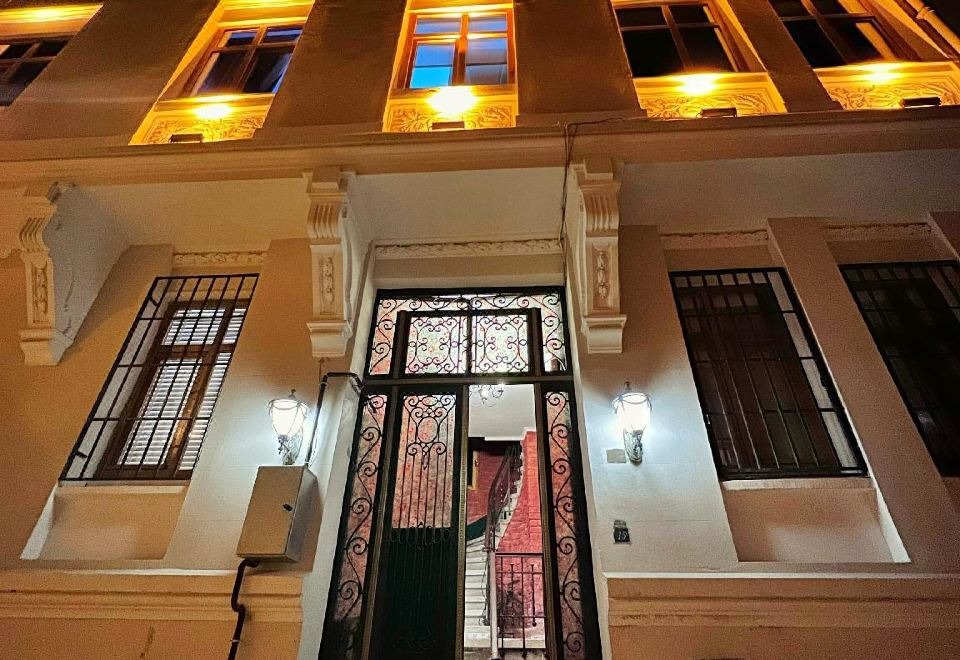 هتل اس تی مسکو بای امی استانبول